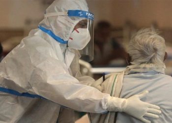 കോവിഡ് : പ്രതിദിന രോഗികളുടെ എണ്ണം ഒന്നരലക്ഷം കടക്കും ; നിയന്ത്രങ്ങള്‍ കര്‍ശനമാക്കി സംസ്ഥാനങ്ങള്‍