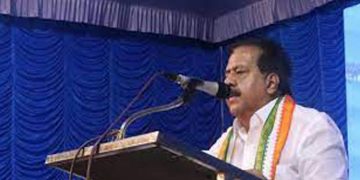 സര്‍ക്കാരിന് വേണമെങ്കില്‍ ശിവശങ്കറിന്റെ സസ്‌പെന്‍ഷന്‍ നീട്ടാം – ചെയ്തില്ല : ചെന്നിത്തല