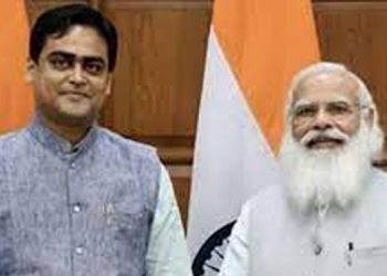 കേന്ദ്രമന്ത്രി ബിജെപി വാട്സാപ്പ് ഗ്രൂപ്പുകള് വിട്ടതെന്തിന്? പാര്ട്ടിക്ക് കടുത്ത തലവേദന