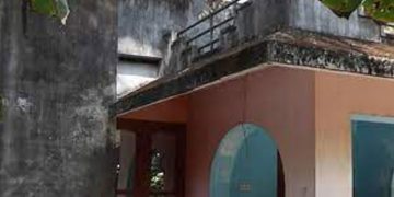 കുട്ടികളുടെ കഴുത്തില്‍ കത്തിവെച്ച് പണവുംസ്വര്‍ണവും ആവശ്യപ്പെട്ടു  ;  തലസ്ഥാനത്ത് രാത്രി ഗുണ്ടാവിളയാട്ടം