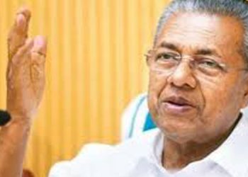 സിൽവർ ലൈൻ വിശദീകരണത്തിനെത്തിയ മുഖ്യമന്ത്രിക്കുനേരെ കരിങ്കൊടി പ്രതിഷേധം