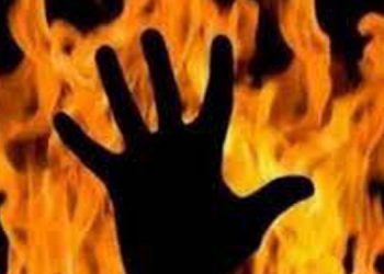 പെരുമ്പാവൂരില്‍ തിയേറ്ററിനകത്ത് ജീവനക്കാരന്‍ തീകൊളുത്തി മരിച്ച നിലയില്‍