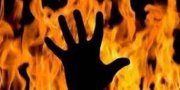 പെരുമ്പാവൂരില്‍ തിയേറ്ററിനകത്ത് ജീവനക്കാരന്‍ തീകൊളുത്തി മരിച്ച നിലയില്‍