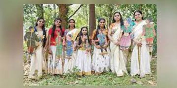 സ്ത്രീകളെ മാത്രം ഉൾപ്പെടുത്തി സ്ത്രീപക്ഷ പാവക്കൂത്തുമായി പെൺകൂട്ടായ്മ