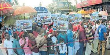 എടപ്പാൾ മേൽപാലം തുറന്ന ആദ്യദിനം കുരുക്ക് അഴിഞ്ഞു ; താഴെക്കൂടി സഞ്ചരിക്കുമ്പോൾ ശ്രദ്ധവേണം…