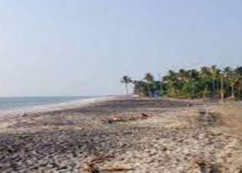 കരയെ ഏതു നിമിഷവും കടൽ കൊണ്ടുപോകാം ; പെരുമ്പളളിയിൽ തീരം നിവാസികള്‍ ഭീതിയില്‍