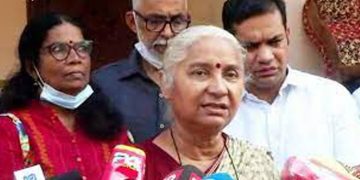 സില്‍വര്‍ ലൈൻ പിന്‍വലിക്കണം ; മുഖ്യമന്ത്രിയോട് കൈകൂപ്പി അപേക്ഷിക്കുന്നു