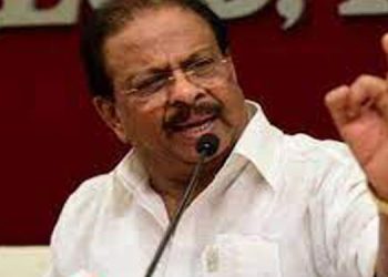 കലാപത്തിന്റെ കത്തി ആദ്യം താഴെ വെയ്‌ക്കേണ്ടത് സിപിഎം : സുധാകരന്‍