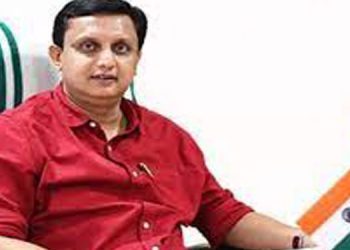 പോലീസിന്റെ സമീപനം ടൂറിസത്തിന് തിരിച്ചടിയാകും ; ഒപ്പംനിന്ന് അള്ളുവെയ്ക്കരുത് : മന്ത്രി റിയാസ്