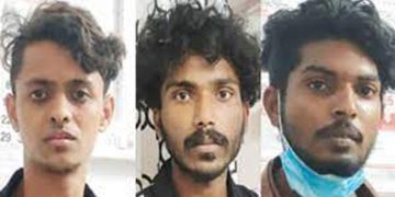 ആദ്യം അന്‍വര്‍ഷാ – ഭീഷണിപ്പെടുത്തി ശല്യം നിര്‍ത്തിച്ചത് ശ്രീക്കുട്ടന്‍ ; രണ്ടുപേരും പീഡിപ്പിച്ചു