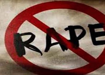 പീഡന കേസ് ; തിരുവനന്തപുരം വിമാനത്തവാളത്തിലെ ഉന്നത ഉദ്യോഗസ്ഥനെ സസ്‌പെൻഡ് ചെയ്‌തു