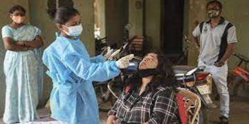 രാജ്യത്ത് 2.71 ലക്ഷം പുതിയ കോവിഡ് രോഗികള്‍ ; പോസിറ്റിവിറ്റി നിരക്കില്‍ നേരിയ കുറവ്