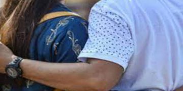 രണ്ടാമതൊരു കുട്ടി കൂടി വേണമെന്ന് ഭാര്യ , വേണ്ടെന്ന് ഭര്‍ത്താവ്  ;   മര്‍ദിച്ചതായി യുവതിയുടെ പരാതി