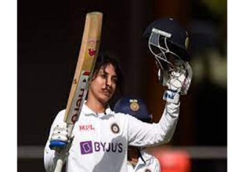 സ്‌മൃതി മന്ഥാന 2021ലെ മികച്ച വനിതാ താരം ;  പുരുഷന്‍മാരില്‍ ഷഹീന്‍ അഫ്രീദി