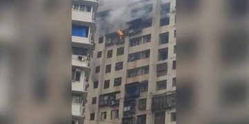 മുംബൈയില്‍ 20 നില കെട്ടിടത്തില്‍ തീപിടുത്തം ; രണ്ട് മരണം