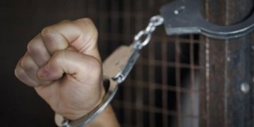 പണം ഇരട്ടിപ്പിച്ച് നല്‍കാമെന്ന വ്യാജേന തട്ടിപ്പ് ;  ആറ് പ്രവാസികള്‍ അറസ്റ്റില്‍