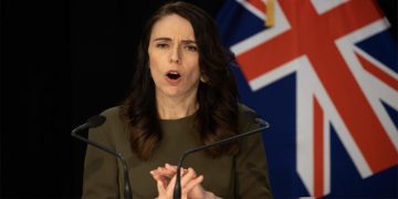 ഞാനും ജനങ്ങളും തമ്മില്‍ വ്യത്യാസമില്ല ; വിവാഹം മാറ്റിവയ്ക്കുന്നുവെന്ന് ന്യൂസിലാന്റ് പ്രധാനമന്ത്രി