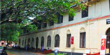 സംഘര്‍ഷം ; മഹാരാജാസ് കോളജും ഹോസ്റ്റലുകളും രണ്ടാഴ്ചത്തേക്ക് അടച്ചു