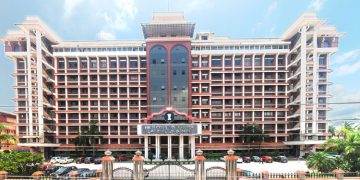 പ്ലസ് ടു അധിക ബാച്ചുകൾ അനുവദിക്കാൻ സർക്കാറിന് ഭരണഘടന ബാധ്യതയുണ്ടെന്ന് ഹൈകോടതി