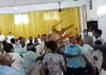 തിരുവല്ലയിൽ കോൺഗ്രസ് യോഗത്തിൽ സംഘർഷം ; പ്രവർത്തകർ ഏറ്റുമുട്ടി