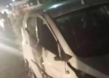 രോഗിയുമായി പോയ ആംബുലൻസും കാറും കൂട്ടിയിടിച്ചു