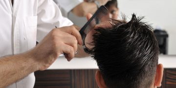 സൗദിയില്‍ ബാര്‍ബര്‍ ഷോപ്പുകളില്‍ ഡിസ്‌പോസിബിള്‍ ഷേവിങ് സെറ്റ് ഒന്നിലധികം തവണ ഉപയോഗിച്ചാല്‍ 2,000 റിയാല്‍ പിഴ