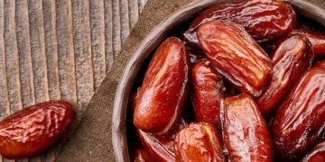 ദിവസവും ഈന്തപ്പഴം കഴിച്ചാലുള്ള ​ആരോ​ഗ്യ​ഗുണങ്ങൾ‌ അറിയൂ..