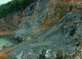 ക്രഷര്‍ ജീവന് ഭീഷണിയില്ലെന്ന് ജിയോളജിസ്റ്റ് മനുഷ്യാവകാശ കമ്മീഷനില്‍