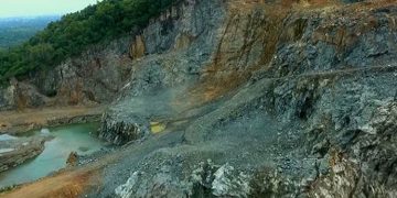 ക്രഷര്‍ ജീവന് ഭീഷണിയില്ലെന്ന് ജിയോളജിസ്റ്റ് മനുഷ്യാവകാശ കമ്മീഷനില്‍