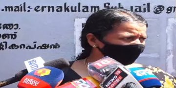 മാനസികമായി ബുദ്ധിമുട്ടിലാണ് അവന്‍ ; ഞാന്‍ ഒരിക്കലും എന്റെ മോനെ ഇങ്ങനെ കണ്ടിട്ടില്ല : പള്‍സര്‍ സുനിയുടെ അമ്മ