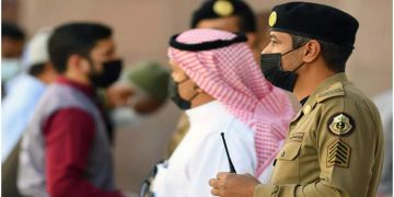 കോവിഡ് ; മാസ്‌ക് ധരിക്കാത്തവര്‍ക്ക് ഒരുലക്ഷം റിയാല്‍ വരെ പിഴ ചുമത്തും : സൗദി ആഭ്യന്തര മന്ത്രാലയം