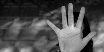 ജോലി വാഗ്ദാനം ചെയ്ത് പ്രായപൂർത്തിയാകാത്ത പെൺകുട്ടിയെ പീഡിപ്പിച്ചു ;  ട്രാവൽ ഏജന്‍റ് പിടിയിൽ