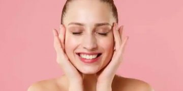 മുഖത്തെ കരുവാളിപ്പ് മാറാൻ രണ്ട് തരം കിടിലൻ ഫേസ് പാക്കുകൾ