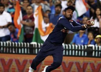 സഞ്ജുവിൽ ടീമിന് ഇപ്പോഴും പ്രതീക്ഷ ,  ശ്രീലങ്കയ്‌ക്കെതിരെ കളിച്ചേക്കും : ചോപ്ര