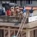 കെട്ടിടത്തിൽനിന്ന് യുവാവും യുവതിയും ചാടി ; വീണത് മറ്റൊരു കെട്ടിടത്തിന് മുകളിൽ , സാരമായ പരിക്ക്