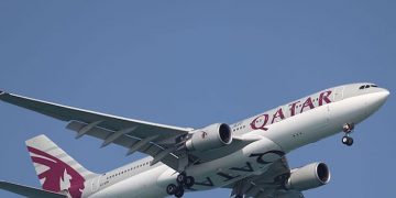 ഖത്തര്‍ എയര്‍വേയ്‌സ് വിമാനങ്ങളില്‍ ഫേസ്ഷീല്‍ഡ് നിര്‍ബന്ധമില്ല