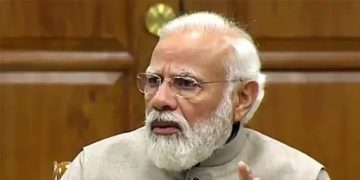 ഇന്ധനവില വർധനവ് പിടിച്ചു നിർത്താൻ തിരക്കിട്ട ചർച്ചകൾ ;  മോദി ധനകാര്യമന്ത്രാലയം ഉദ്യോഗസ്ഥരെ കാണും