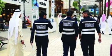 കുവൈത്തിലെ മാളില്‍ ജനങ്ങളെ ഉപദ്രവിച്ച യുവാവിനെ അറസ്റ്റ് ചെയ്‍തു