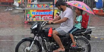 കുട്ടികള്‍ക്കും ഹെൽമെറ്റ് ; വേഗത 40 കിമീ മാത്രം ; ടൂവീലര്‍ യാത്രയ്ക്ക് ഇനി കര്‍ശന നിയന്ത്രണം