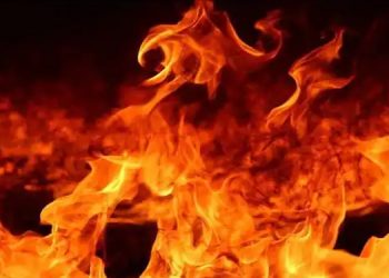 മദ്യപാനവും മർദനവും അതിര് കടന്നു ; ഉറങ്ങിക്കിടന്ന ഭ‍ർത്താവിനെ തീക്കൊളുത്തി ; ഭാര്യ പിടിയിൽ