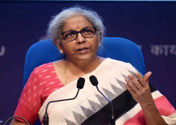 കേന്ദ്ര ബജറ്റ് ഇന്ന് ; സാമ്പത്തിക ഉത്തേജന പാക്കേജുകളില്‍ പ്രതീക്ഷയര്‍പ്പിച്ച് രാജ്യം