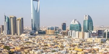 സൗദിയില്‍ പ്രാര്‍ത്ഥനാ സമയത്ത് ഉച്ചത്തില്‍ പാട്ടുവെച്ചാല്‍ 1,000 റിയാല്‍ പിഴ