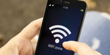 പബ്ലിക് വൈഫൈ ഉപയോഗിച്ച് ഓൺലൈൻ പണമിടപാടുകൾ നടത്തരുത് ; കാരണം ഇതാണ്