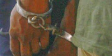 ബന്ധുവിന്റെ ലൈംഗികാതിക്രമം ;  17കാരിയുടെ വീഡിയോ വൈറലായി ; മൂന്ന് പ്രതികൾ പിടിയിൽ