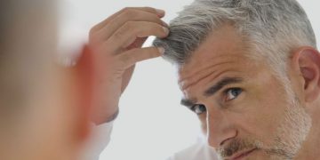 അകാലനരയിൽ ആശങ്ക വേണ്ട ; പരിഹാരം വീട്ടിലുണ്ട്: അറിയാം