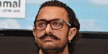 കശ്മീർ ഫയൽസ് എല്ലാ ഇന്ത്യക്കാരും കാണണം – ആമീർ ഖാൻ