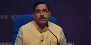 വിദേശത്ത് മെഡിസിൻ പഠിക്കുന്ന 90% വിദ്യാർത്ഥികളും ഇന്ത്യയിലെ യോ​ഗ്യത പരീക്ഷയിൽ പരാ‍ജയപ്പെടുന്നു : കേന്ദ്രമന്ത്രി