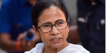 മമത ബാനർജി രാംപൂർഹട്ടിൽ ; മരിച്ചവരുടെ കുടുംബങ്ങൾക്ക് ഒരു ലക്ഷം രൂപ സഹായധനം