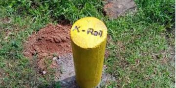 സിൽവർ ലൈനിൽ പ്രതിഷേധം തുടരുമെന്ന് ആവർത്തിച്ച് പ്രതിപക്ഷം ,  മുഖ്യമന്ത്രി തെറ്റിദ്ധരിപ്പിക്കുന്നുവെന്ന് സമരസമിതി