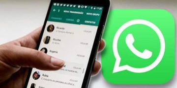 പാകിസ്ഥാന്‍ റിപ്പബ്ലിക്ക് ദിനത്തില്‍ ആശംസയുമായി വാട്സ് ആപ്പ് സ്റ്റാറ്റസ് ; യുവതി അറസ്റ്റില്‍